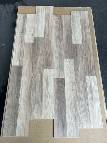 Laminat: Laminat, Sinif - 33, 8 mm, Zəmanətsiz, Kredit yoxdur