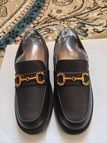 Mokasin və loferlər: Qadın loaferləri – qara, klassik dizayn - Material: hamarlanmış qara — 1