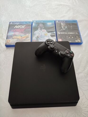 ps2 oyunları: PlayStation 4 slim 500Gb yaddaş Üzərində Bir orginal pult verilir