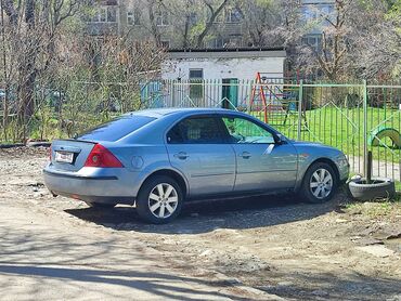 Ford: Ford Mondeo: 2001 г., 2 л, Механика, Бензин, Хэтчбэк