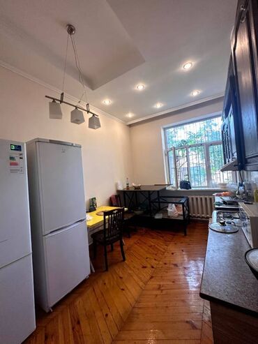 Продажа домов: Дом, 350 м², 9 комнат, Агентство недвижимости, Евроремонт