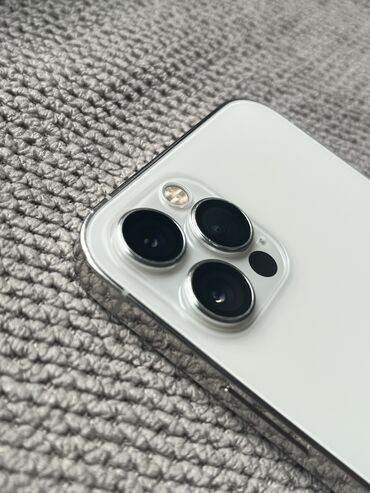 бу чехол: Продается iPhone 12 Pro 256G white Продается Айфон 12 про