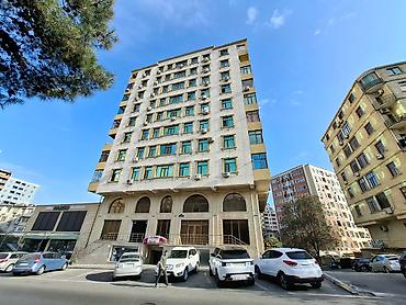 cepis satisi: 4 otaqlı, Yeni tikili, 148 kv. m — 1