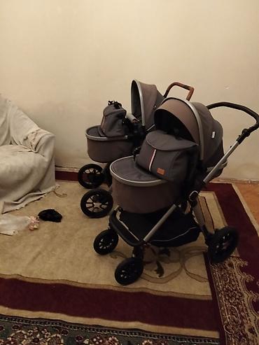 Əkizlər üçün arabalar: 2 ədəd kolyaska satılır 75 az birədəki ümman xırdalan şəhəri köhnə — 3