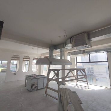 Digər kommersiya daşınmaz əmlakı: Xırdalan şəhəri, AAAF Park yaşayış kompleksində, ümumi sahəsi 1000 — 5