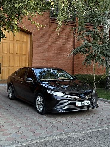 Унаа сатуу: Toyota Camry: 2018 г., 2.5 л, Вариатор, Гибрид, Седан — 3