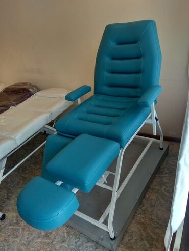 salon mebelləri: Kosmetoloji kuşetka bütün prosedurlar üçün