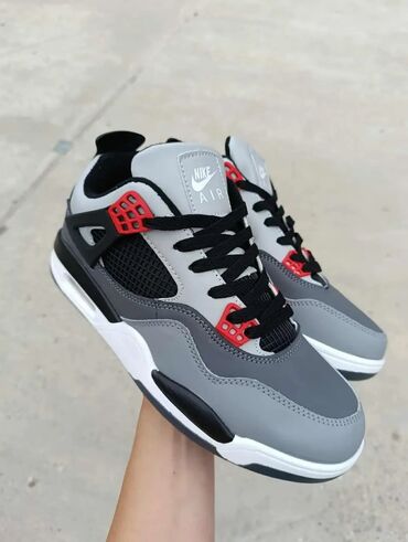 Women's Sneakers and athletic shoes: Nike patike – više modela i boja - Model 1: sportske patike u sivoj — 2