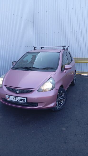 колф 3: Honda Fit: 2002 г., 1.3 л, Вариатор, Бензин, Хэтчбэк