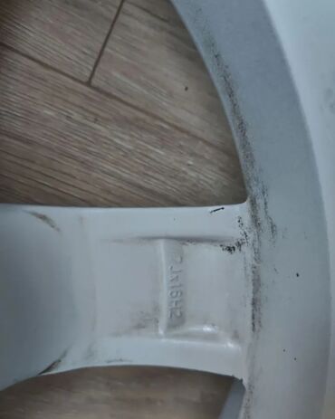 Диски: Литые Диски R 16 Audi, Комплект, отверстий - 5 — 6