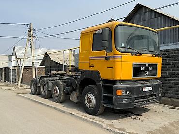 Другой транспорт: Двухмостовый (4x4 или 6x4) грузовик MAN 1997 года — это обычно серия — 7