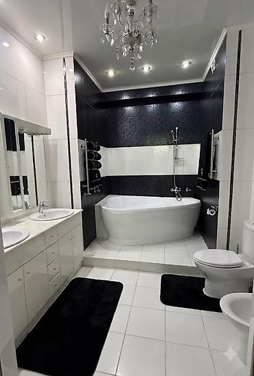 Продажа квартир: 3 комнаты, 187 м², 3 этаж — 9