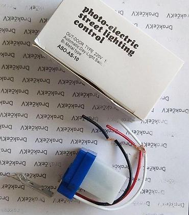 maxi staklene case: DAN NOĆ SENZOR 6A 220V (FOTO SENZOR) Opis: Fotoćelijski senzor — 1