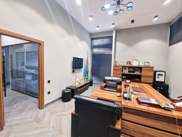 Anbar və emalatxanalar: Nəsimi rayonu, 1-ci mkrn “20 Yanvar” metrosunun yaxınlığında 4 otaqlı — 2