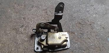 step rf3: Toyota Raum Замок центральный, Тойота Раум замок Задний левый — 2