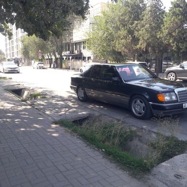 Mercedes-Benz: Mercedes-Benz W124: 1991 г., 2.6 л, Механика, Бензин, Седан — 12