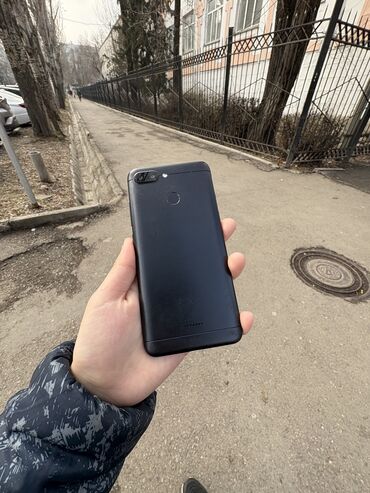 Redmi: Redmi, Redmi 6, Б/у, 32 ГБ, цвет - Черный, 2 SIM