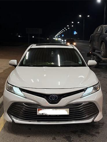 Toyota: Toyota Camry: 2019 г., 2.5 л, Вариатор, Гибрид, Седан — 6