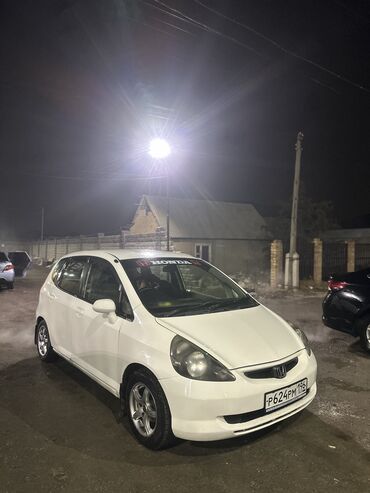 Honda: Honda Fit: 2002 г., 1.3 л, Вариатор, Бензин