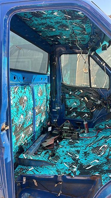 Эвакуаторы: Эвакуатор, Mercedes-Benz, 2001 г., Прямая — 12