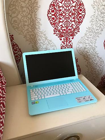 asus manitor: Nootbuk,Core i 5 Asus nootbuku demek olar tezedi 1500 azne — 1