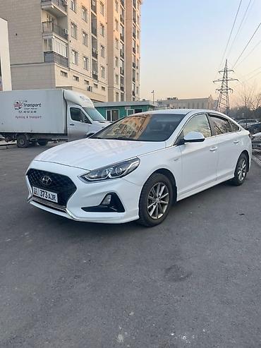 Hyundai: Hyundai Sonata: 2019 г., 2 л, Автомат, Газ, Седан — 2