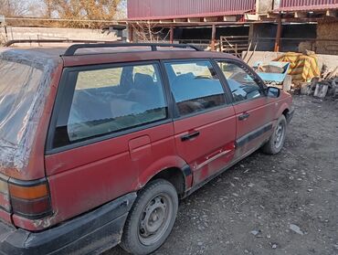 Volkswagen: Volkswagen Passat: 1989 г., 1.8 л, Механика, Бензин, Универсал