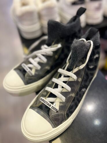 Women's Sneakers and athletic shoes: Dior люкс 
38 р заказала за 10000с 
б/у