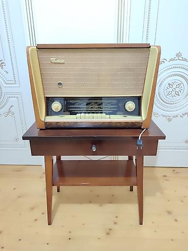 rum reqemli divar saatlari: Retro “Latvija” stolüstü radio-grammofon (vinil pleyer + — 3