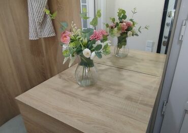 Süni güllər: Süni gül Pionlar ve Evkalipt yarpaqları sapaqlı. Plastik güllər dəsti — 10