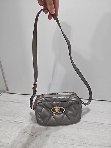 furla candy bag: Srebrna torba Liu Jo original Veoma kratko koriscena, sa sitnim — 4