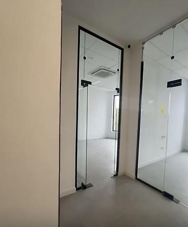 red centr: Бутик, 87 м², С ремонтом, Без оборудования — 2