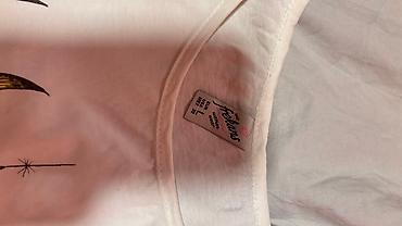 Personal Items: Bela majica, sa jako zanimljivim printom, pamuk, vel M/L — 6