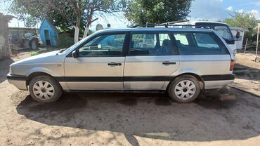 набор ключи ош: Volkswagen Passat: 1992 г., 1.8 л, Механика, Бензин, Универсал