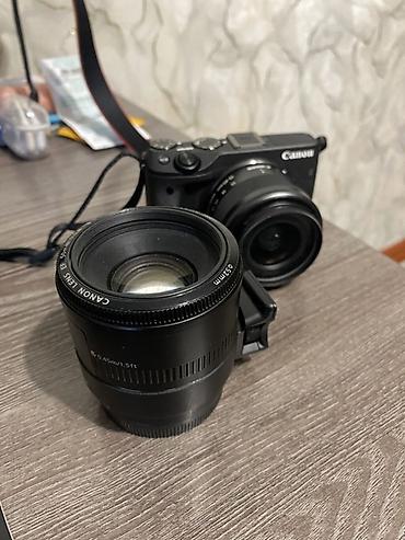 обьект: Беззеркальная камера Canon EOS M3 с двумя объективами. Комплект: - — 1