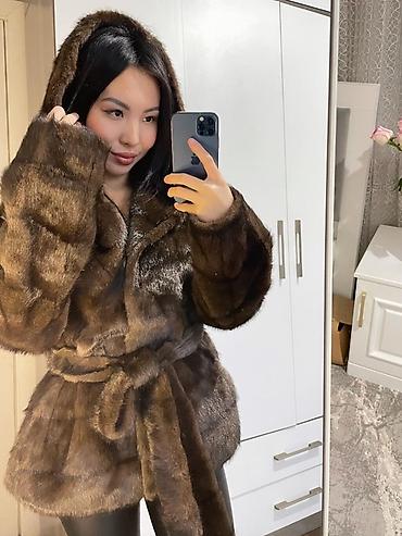 Шубы: Шуба, Короткая модель, С капюшоном, S, M, L — 1