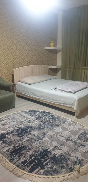 Посуточная аренда квартир: 1 комната, Банные принадлежности, Бронь, Душевая кабина — 6