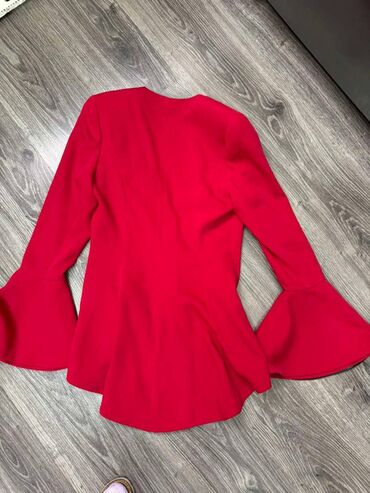 Sakoi: Dizajnerski sako - frak Biljane Tipsarević predivne crvene boje — 10