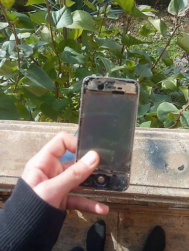 Мобильные телефоны и аксессуары: IPhone 4, < 16 ГБ, Black Titanium, Битый — 5