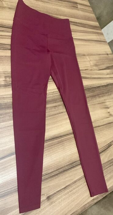 Women's Pants: Tezedir geyinilmeyib her biri 10 azn😍 Malldan alinib 28 azn satilir