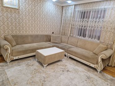 divan uzlukleri: İşlənmiş, Künc divan, Divan