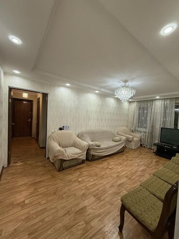 квартира душанбинка: 3 комнаты, 52 м², Хрущевка, 1 этаж, Косметический ремонт