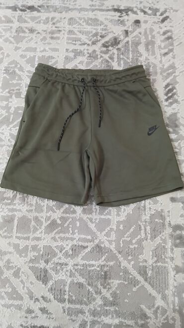 спортивный купальник с шортами: Эркектердин шортасы, L (EU 40), Nike, Жаңы, түсү - Жашыл