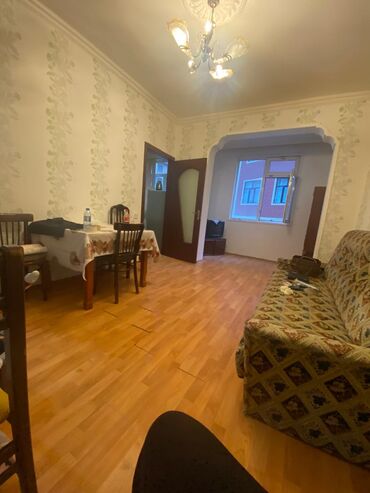 Uzunmüddətli kirayə mənzillər: Nəsimi rayonu, 3-cü mikrorayon, “Əcəmi” metro stansiyasına yaxın — 11