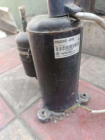 Əla vəziyyətdədi Toshiba 12000BTU səssiz işləyir