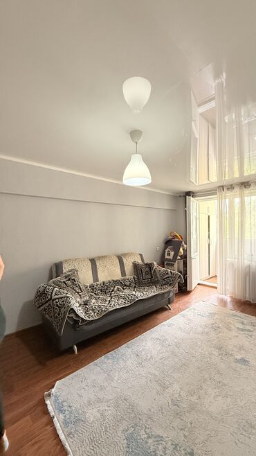 дом из контенера: 2 комнаты, 52 м², Индивидуалка, 4 этаж, Старый ремонт