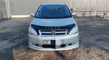 Toyota: Toyota Ipsum: 2002 г., 2.4 л, Автомат, Газ, Минивэн