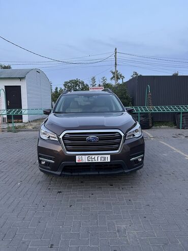 Subaru: Subaru Ascent – это просторный и надежный кроссовер, идеально