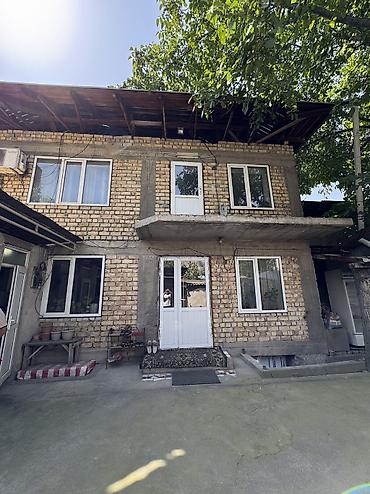 кызыл ата: Продается 2х этажный земельный дом На участке 2,5 сотых Плошадь дома — 1