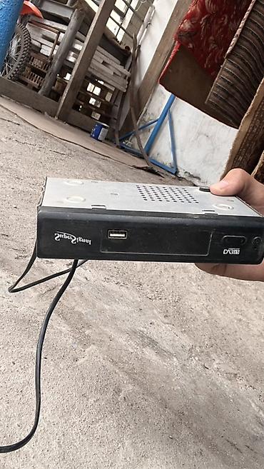 Цифровой ТВ-ресивер / приставка DVB-T2 для приема эфирного